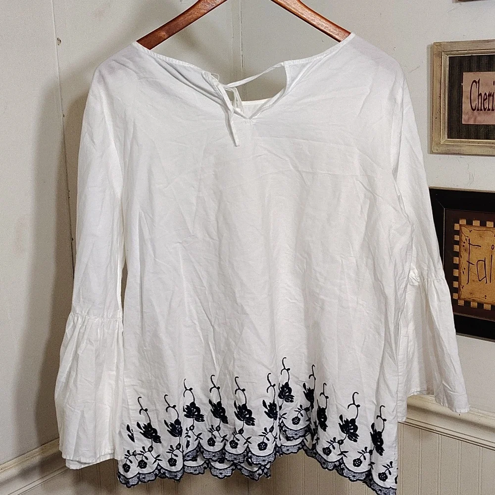 LOFT White Boxy Embellished Blouse - Picture 6 of 6